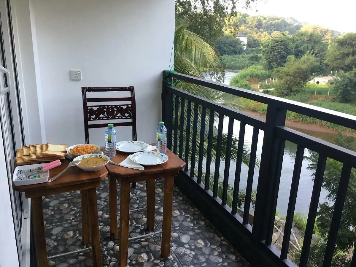 Jenushi Homestay Kandy Šrí Lanka