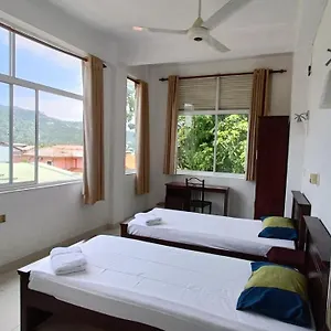  ゲストハウス Smile Hub -youth Hostel-